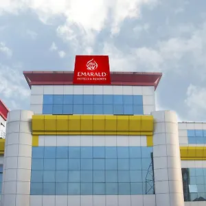 emarald-hotel-calicut-673004.kerala-hotels.net/