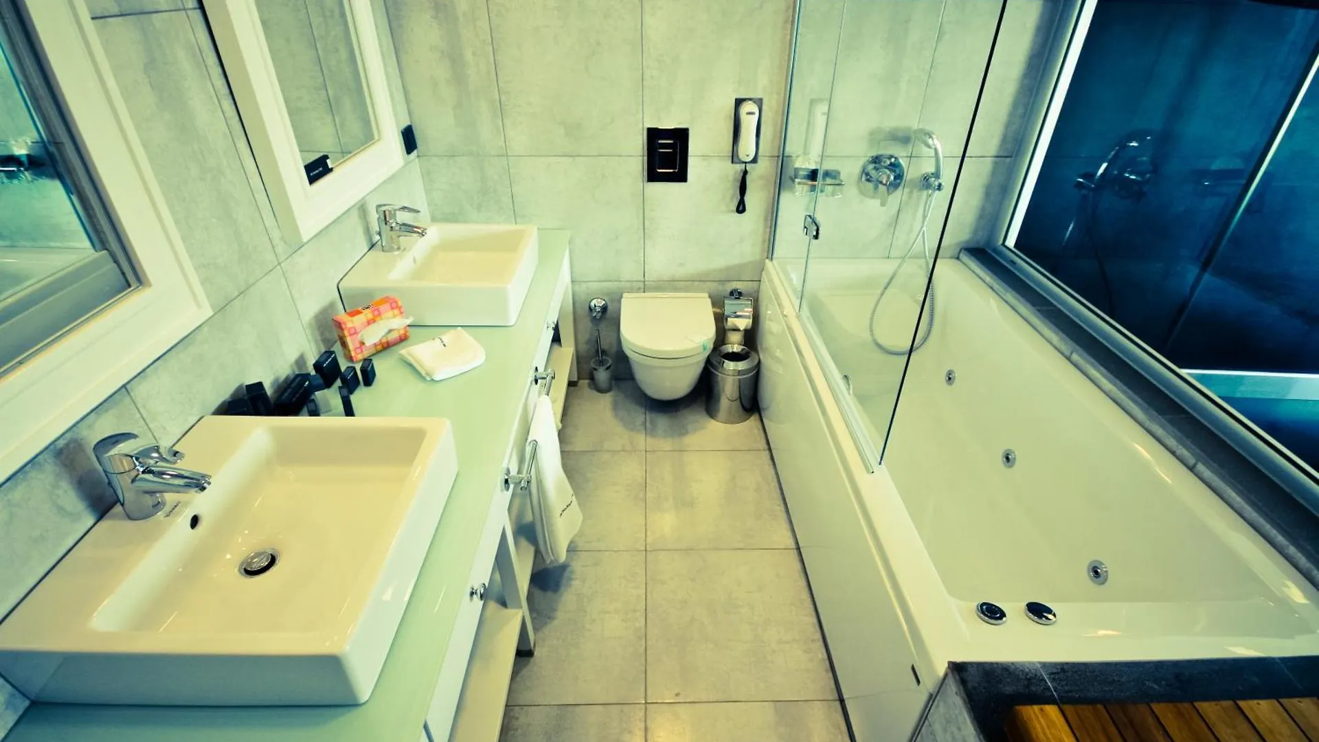 Efe Hotel Kusadasi